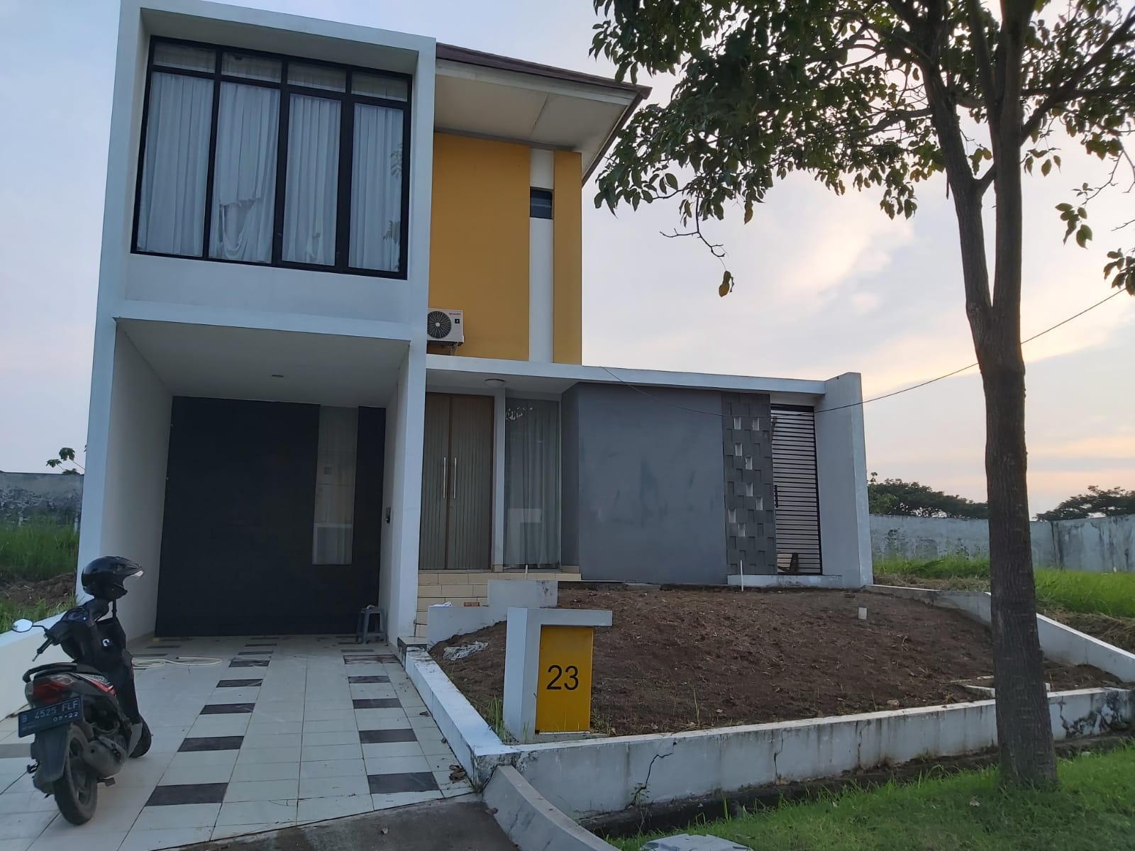 Rumah Dijual di Cluster Summer Bliss Lippo Cikarang 